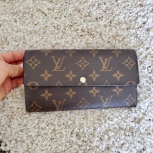 Louis Vuitton Sarah wallet